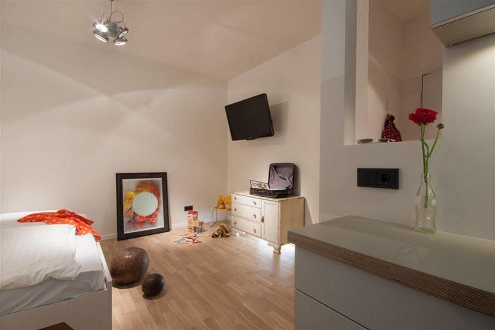 Room For Rent Unterhaching Luaran gambar