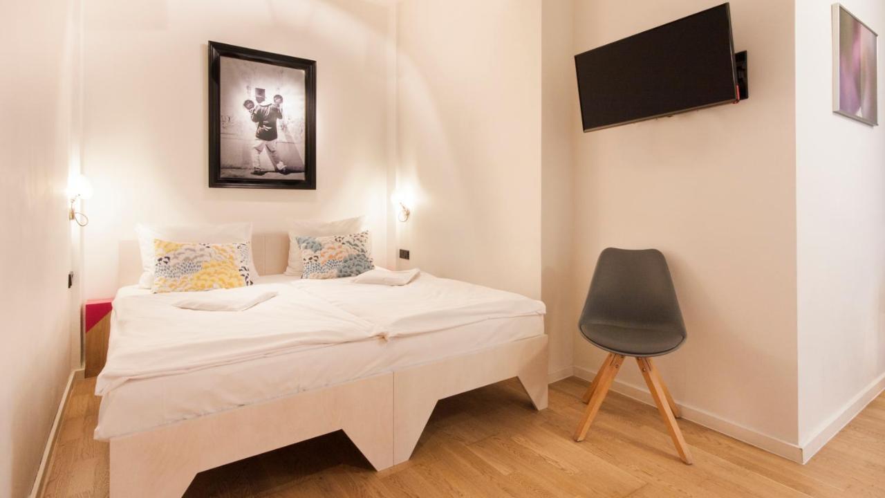 Room For Rent Unterhaching Luaran gambar